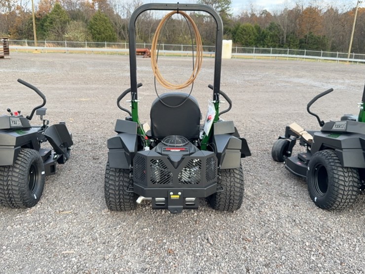 #3080-•-yakta-yxr-120-zero-turn-lawn-mower-image-9