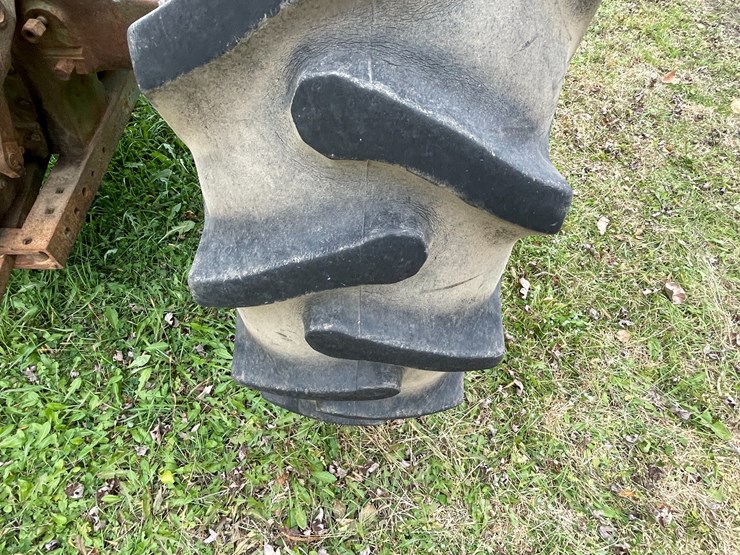 john-deere-620-image-42