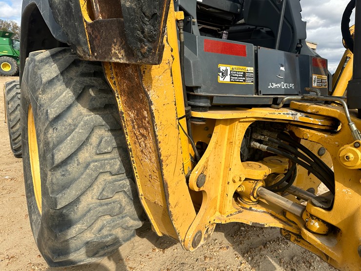 deere-310sj-image-24