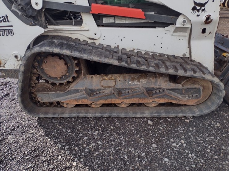bobcat-t770-image-30