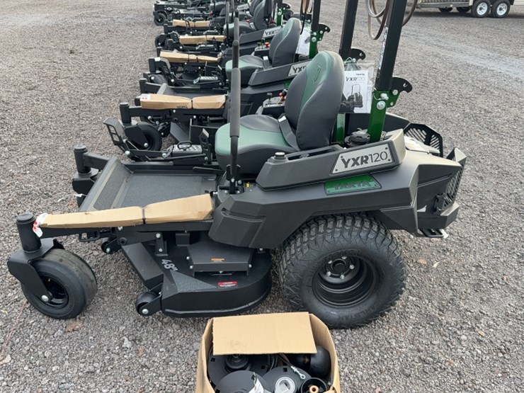 #3081-•-yakta-yxr-120-zero-turn-lawn-mower-image-13