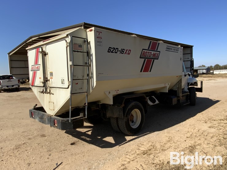 2019-international-7400-image-5