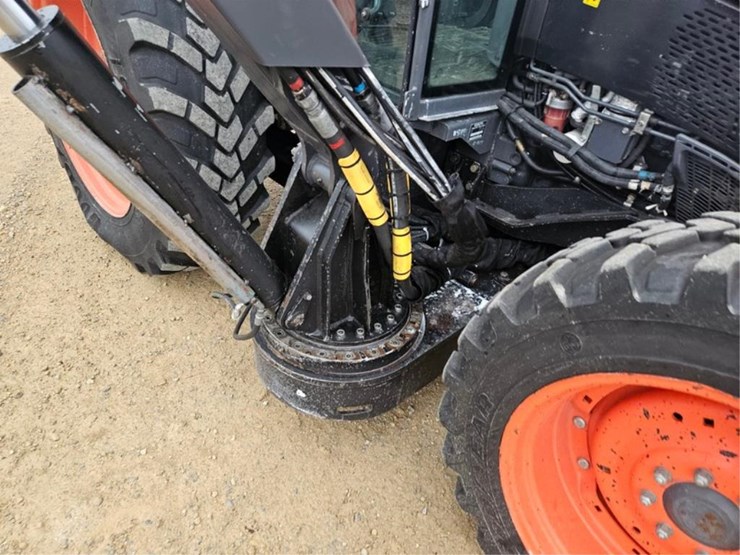 kubota-m6s-111-image-16
