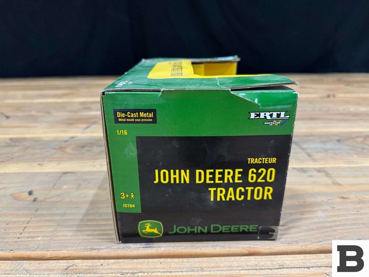 ertl-die-cast-replica-john-deere-620-tractor-1:16-scale-image-5