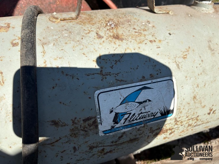 air-compressor-w/-air-tanks-image-10