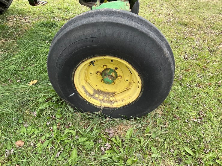 john-deere-4040-image-43