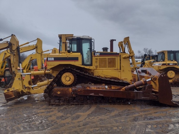 caterpillar-d8r-image-3