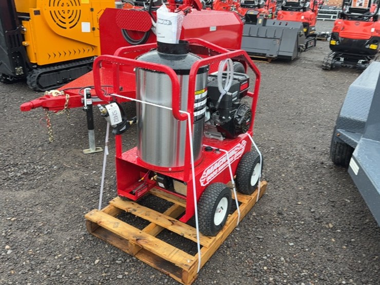 #2030-•-easy-kleen-magnum-4000-series-pressure-washer-image-1