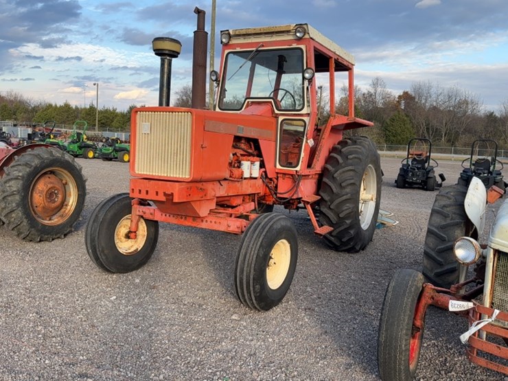 #3049-•-allis-chalmers-tractor-image-1