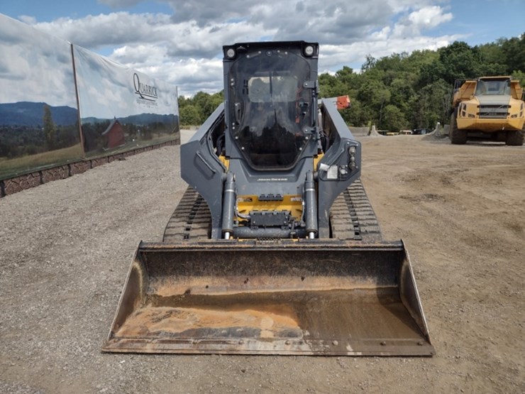 23-deere-331g-image-2