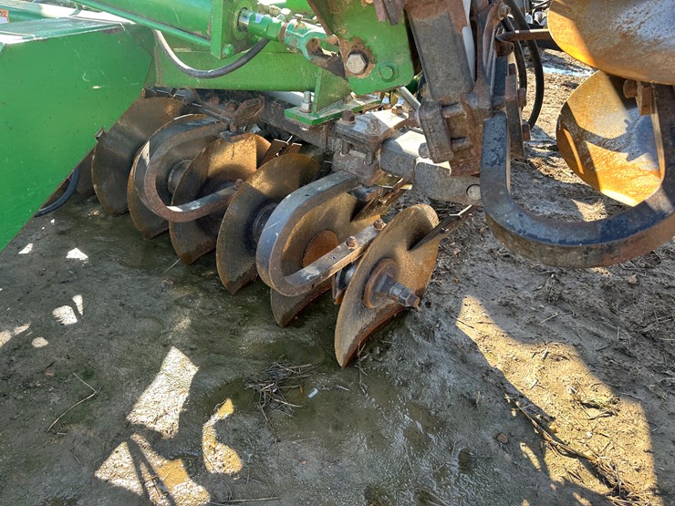 john-deere-26-image-30