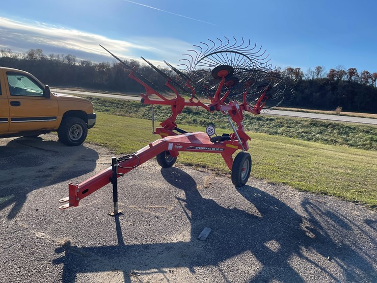 #1463-•-(8)-wheel-kuhn-speedrake-image-1