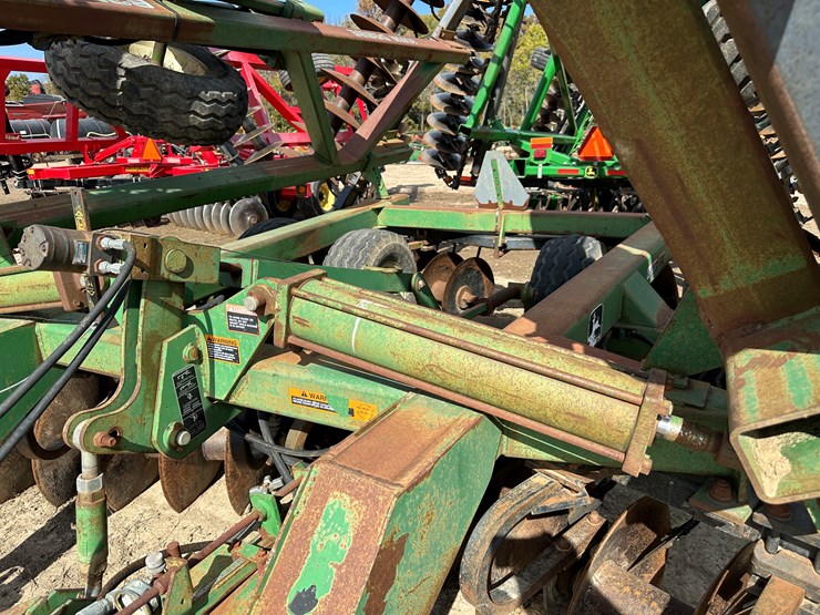 john-deere-635-image-34
