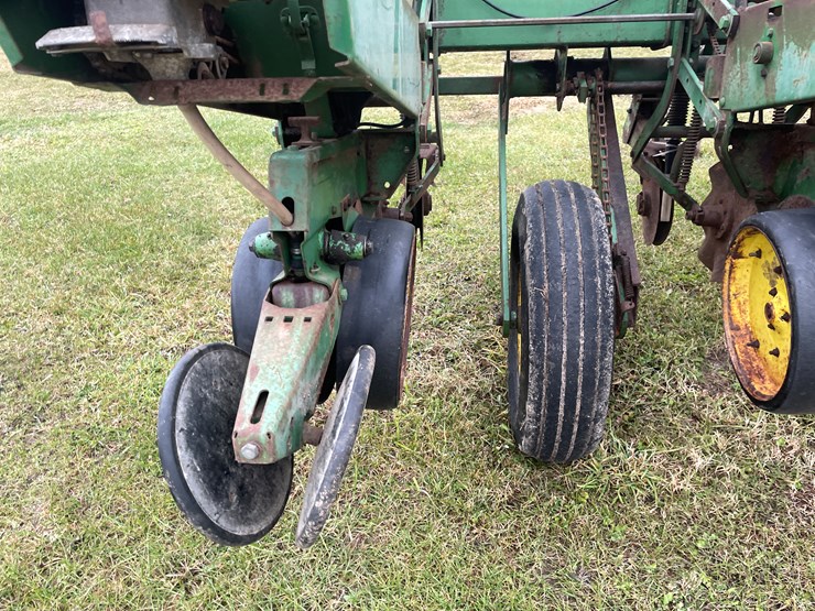 john-deere-7000-image-13