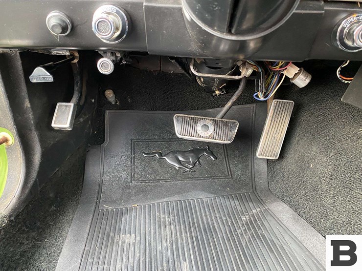 1972-ford-mustang-grande-hardtop-image-30