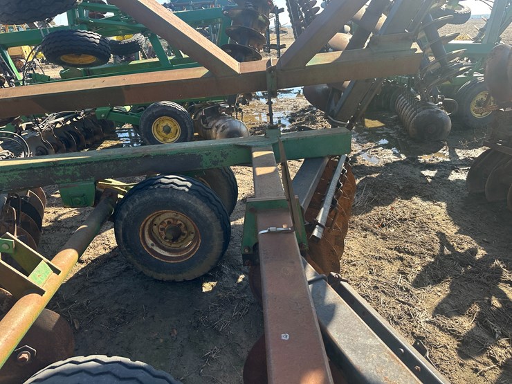 john-deere-30-image-22