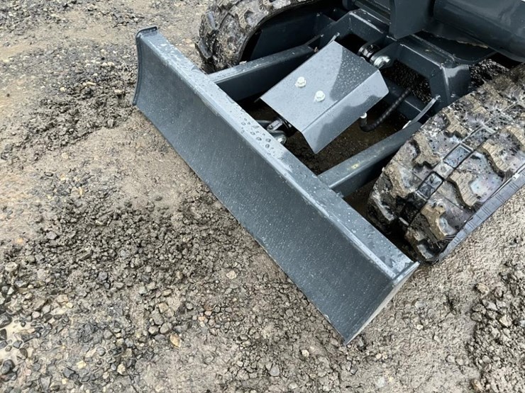 2025-infront-yfe10-mini-hydraulic-excavator-image-10