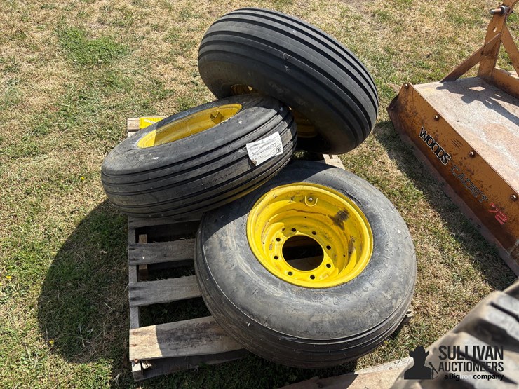 john-deere-rims-w/-tires-image-6
