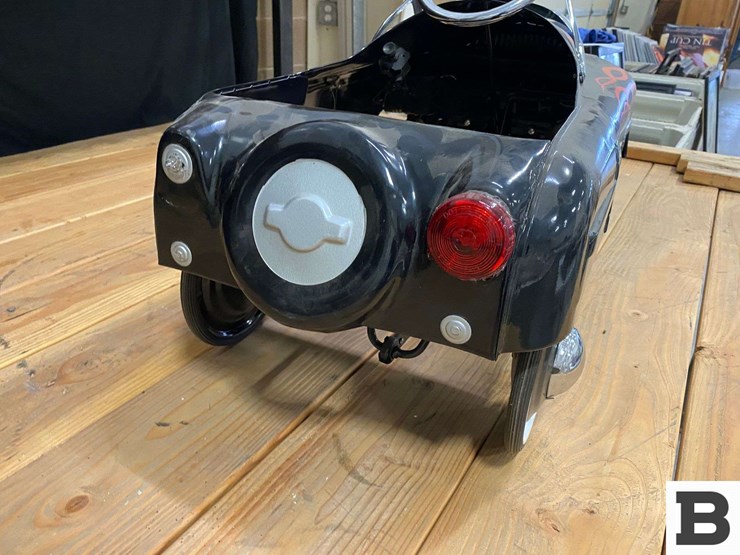 beyond-infinity-toy-pedal-hot-rod-image-5