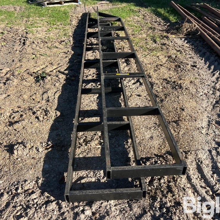 Steel Construction Pieces