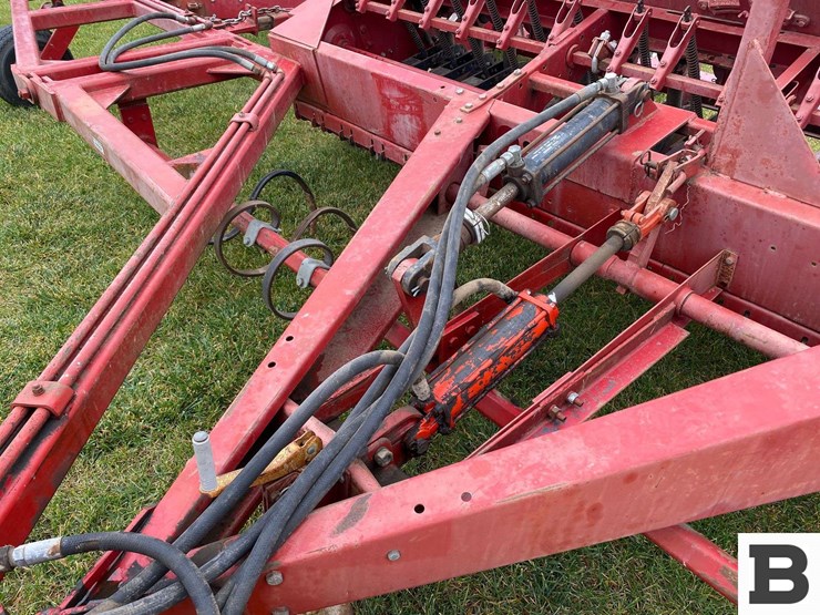 international-5100-image-11