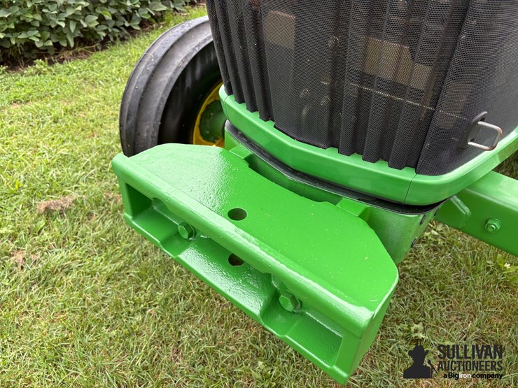 2011-john-deere-5085m-image-12