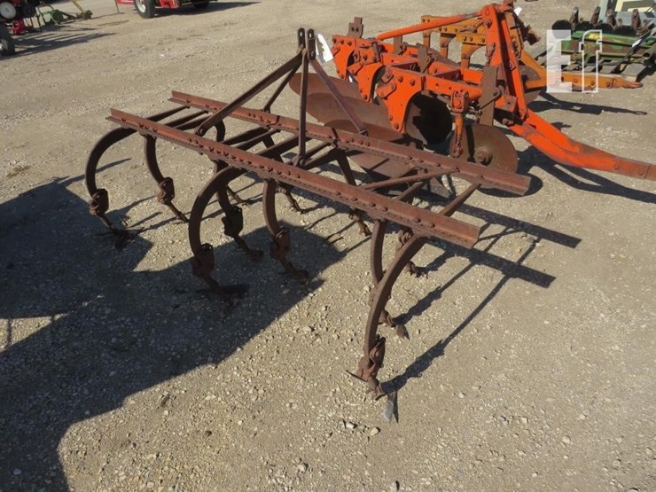 3pt-2-row-ferguson-cultivator-image-2