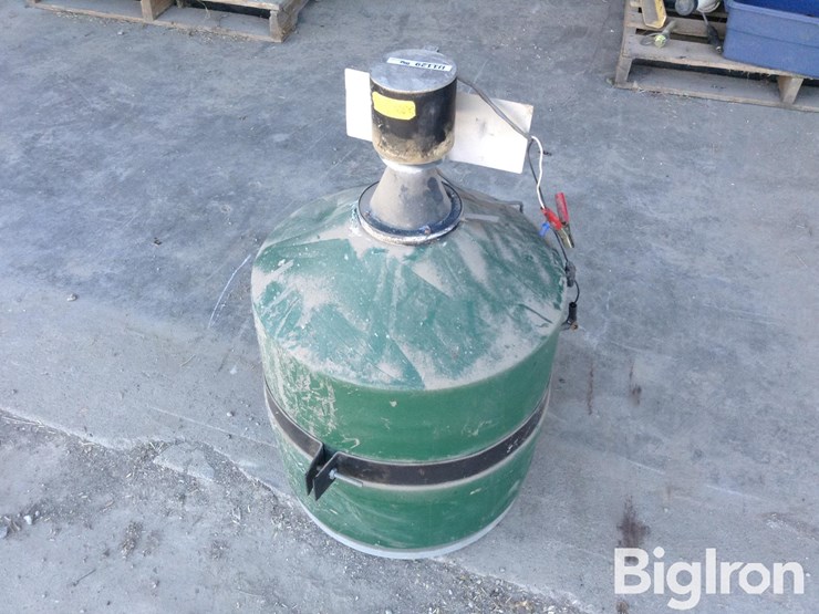 12v-seeder/spreader-image-8