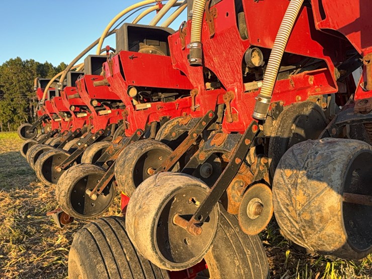 case-ih-1240-image-58