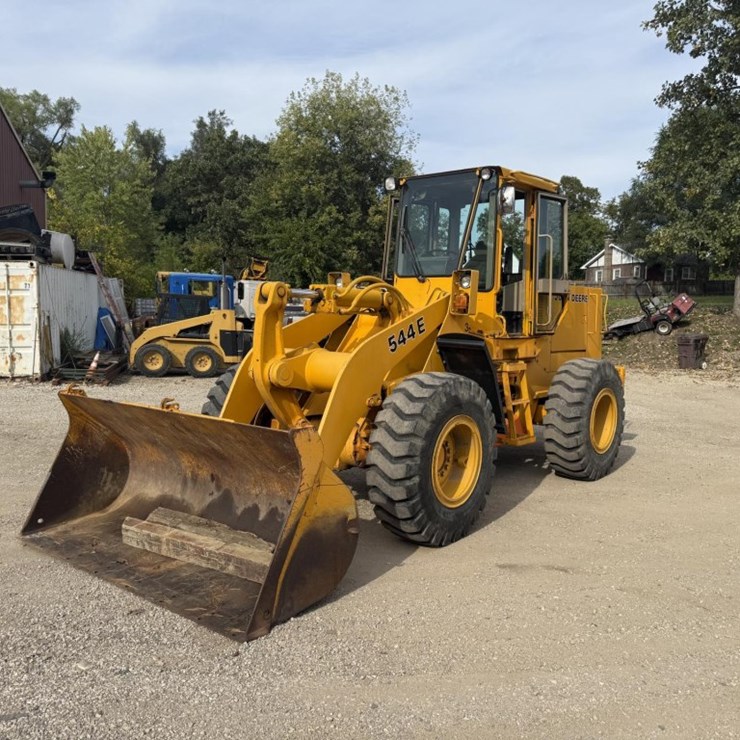DEERE 544E