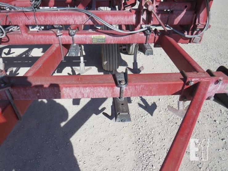 case-ih-4300-image-9