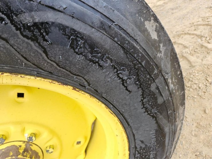 john-deere-8820-image-51