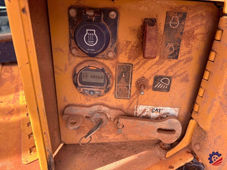 2019-caterpillar-d6t-xw-image-103