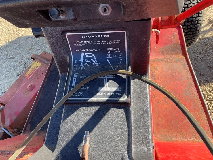 massey-ferguson-1200-image-25