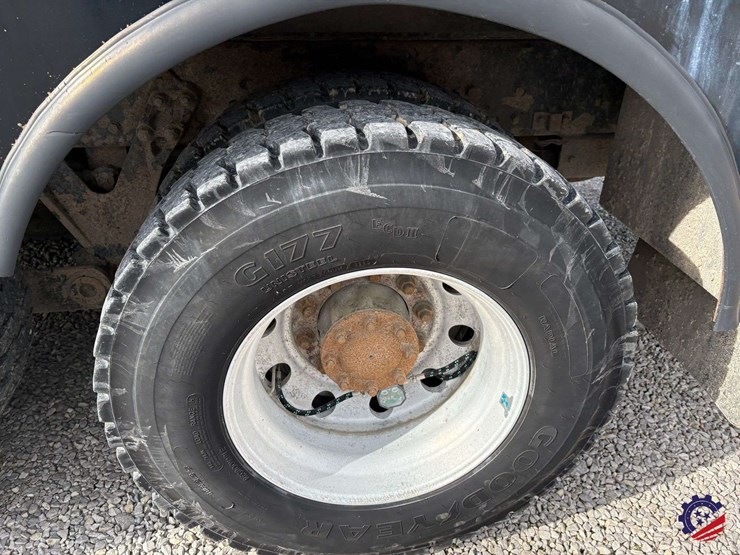 2009-kenworth-t800-image-20