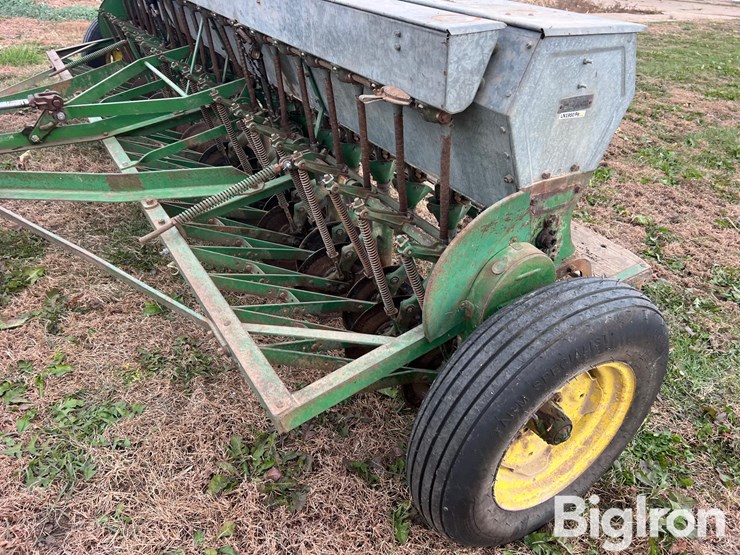 john-deere-b-image-12