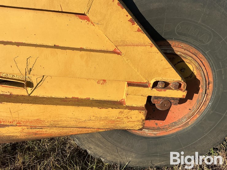 allis-chalmers-ac108-pull-type-scraper-image-9