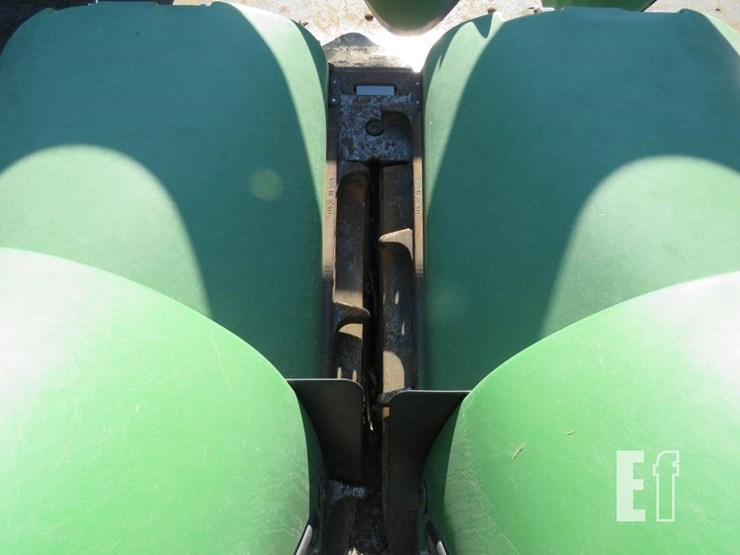 2009-john-deere-608c-image-9