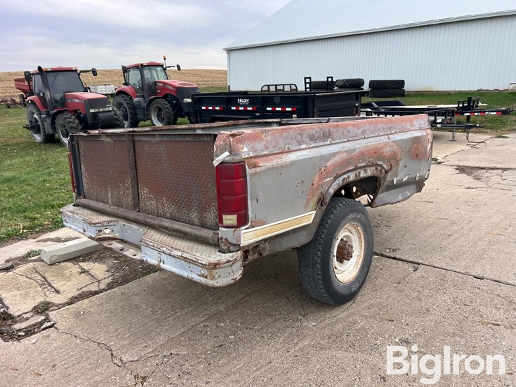 8'-truck-bed-box-farm-use-trailer-image-5