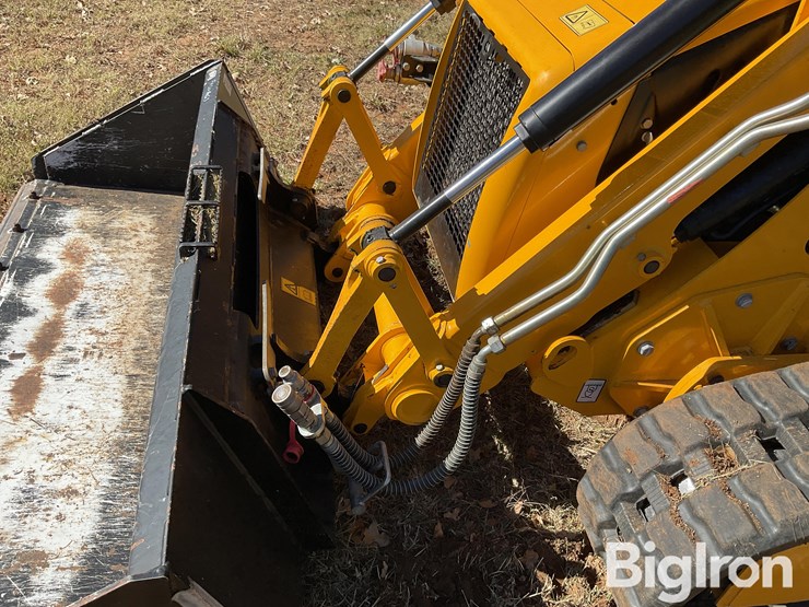 2020-jcb-1cxt-image-10