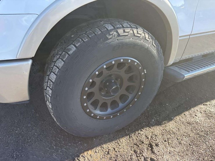 2010-ford-f150-lariat-image-8