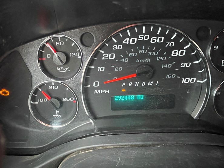 #1064-•-2012-gmc-savana-1-ton-van-(has-wi-title)-image-57