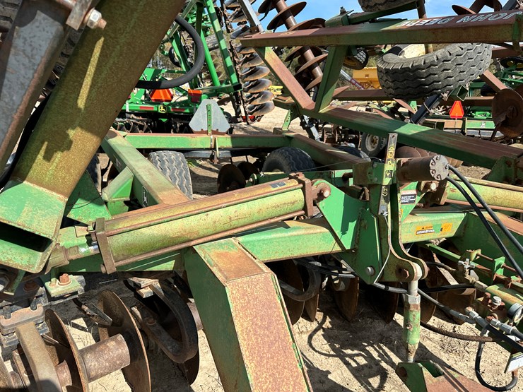 john-deere-635-image-43