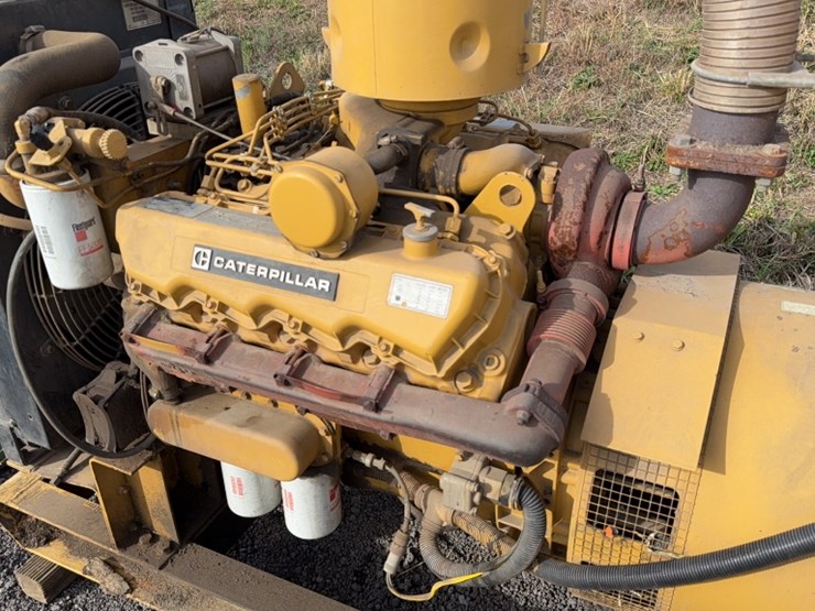 caterpillar-175-kw-image-9