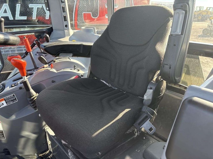 kubota-m5-111-image-17