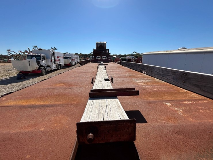 (x)-(8-29)-2007-trail-master-35'oal-t/a-gooseneck...-image-3