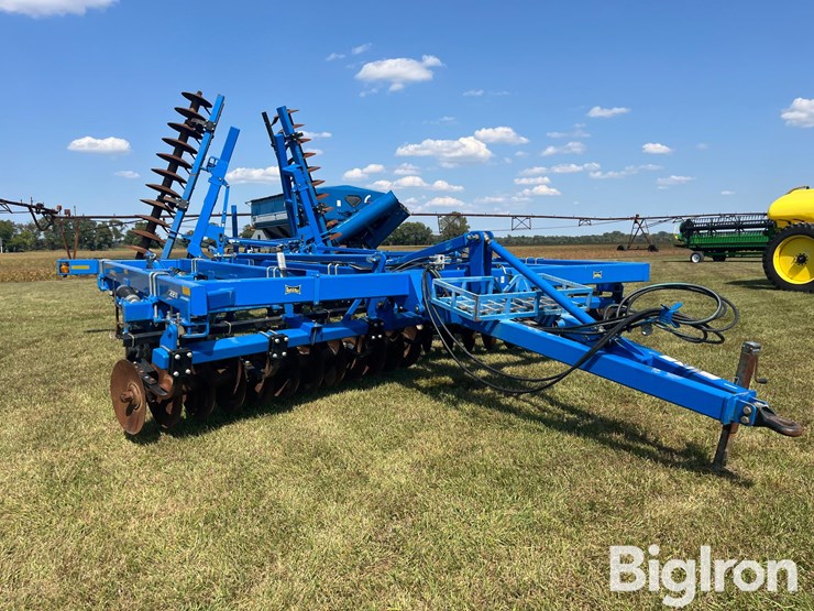 2011-landoll-2211-15-image-3