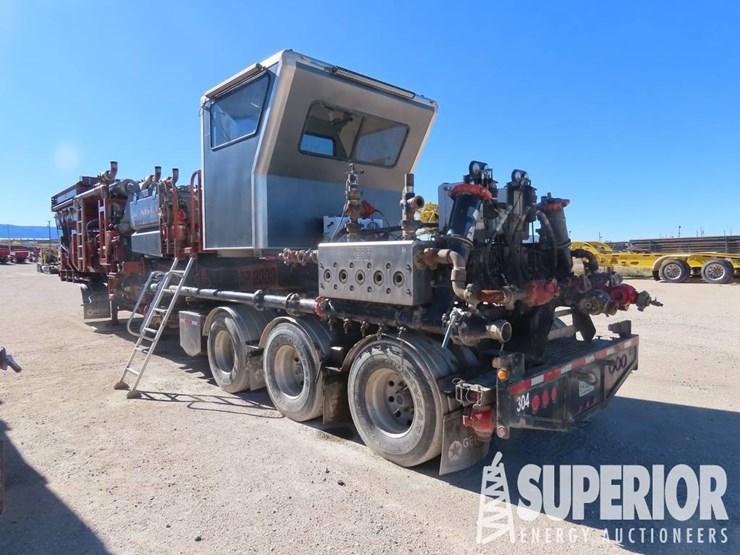 2018-caterpillar-c27-image-2