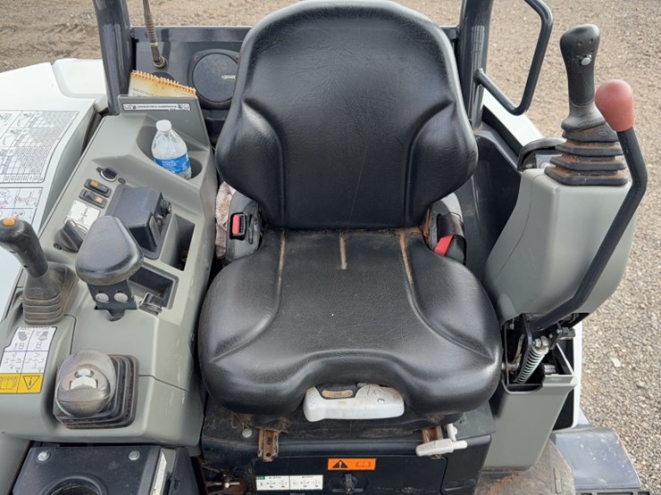 2021-bobcat-e42-image-17