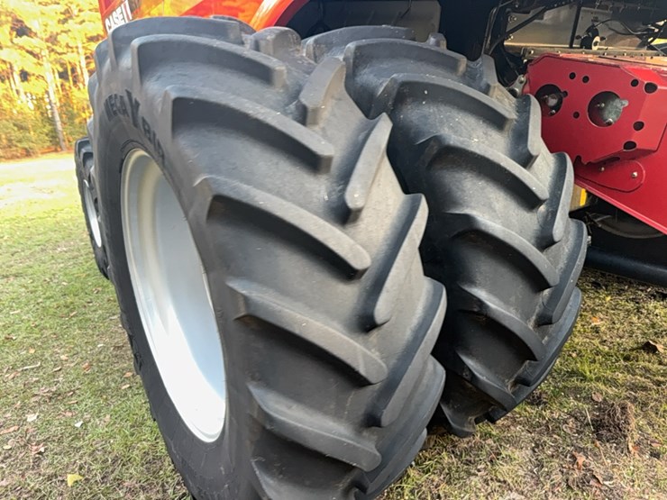 2018-case-ih-8240-image-28
